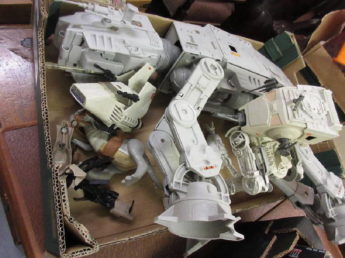Quantity Of Vintage Star Wars Vehicles Including An At