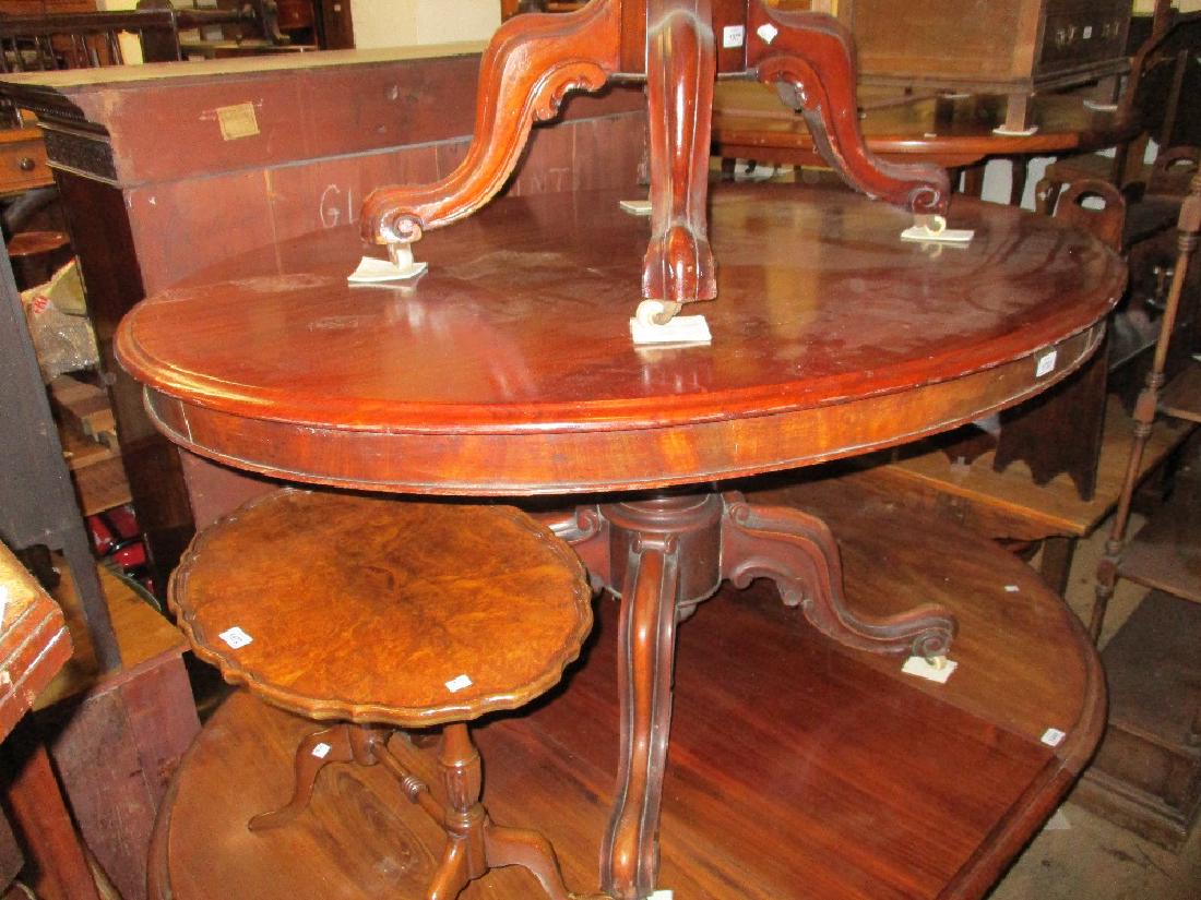 19th Century mahogany oval tilt-top table on single: 19th Century mahogany oval tilt-top table on single carved column and cabriole supports with ceramic casters, a set of four Queen Anne style mahogany dining chairs on cabriole claw and ball front supp