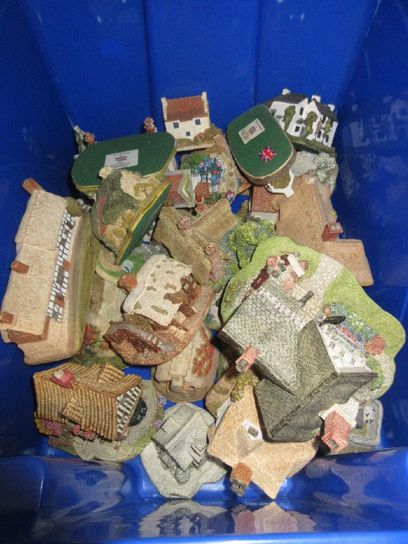 Collection of Lilliput Lane and other model cottages (1 of 1)
