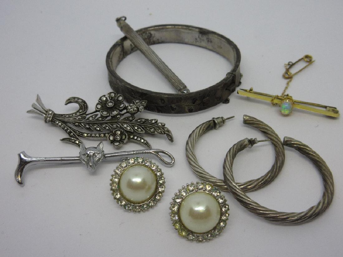 15ct Yellow gold opal set bar brooch, silver bangle, (1 of 1)