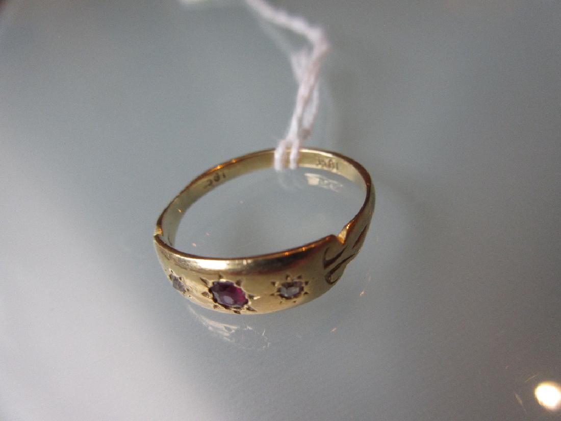 18ct Gold three stone garnet and diamond ring (1 of 1)