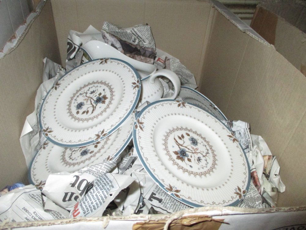 Royal Doulton Old Colony pattern dinner service (1 of 1)