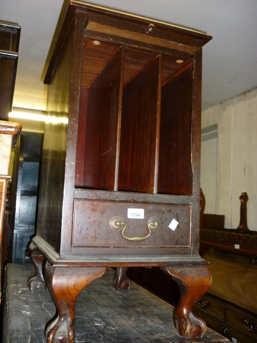 Mahogany telephone table on cabriole claw and ball: Mahogany telephone table on cabriole claw and ball supports together with an Ercol dark ash sideboard