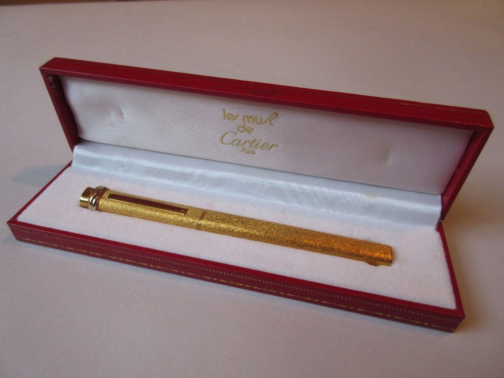 Cartier Must gold plated ballpoint pen in original box (1 of 1)