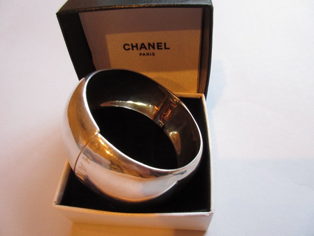 Chanel heavy silver cuff bangle (1 of 2)