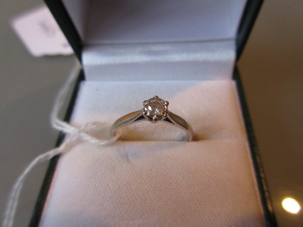 18ct White gold diamond solitaire ring (1 of 1)