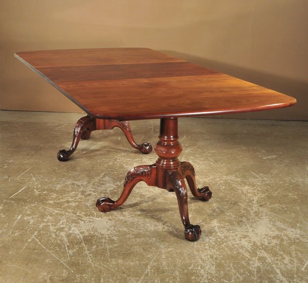 Chippendale style Henredon two pedestal mahogany