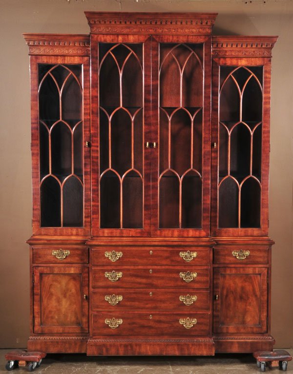 Henredon Sheraton style mahogany breakfront bookc