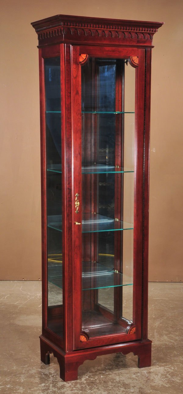 Small mahogany display cabinet with dentil crown 