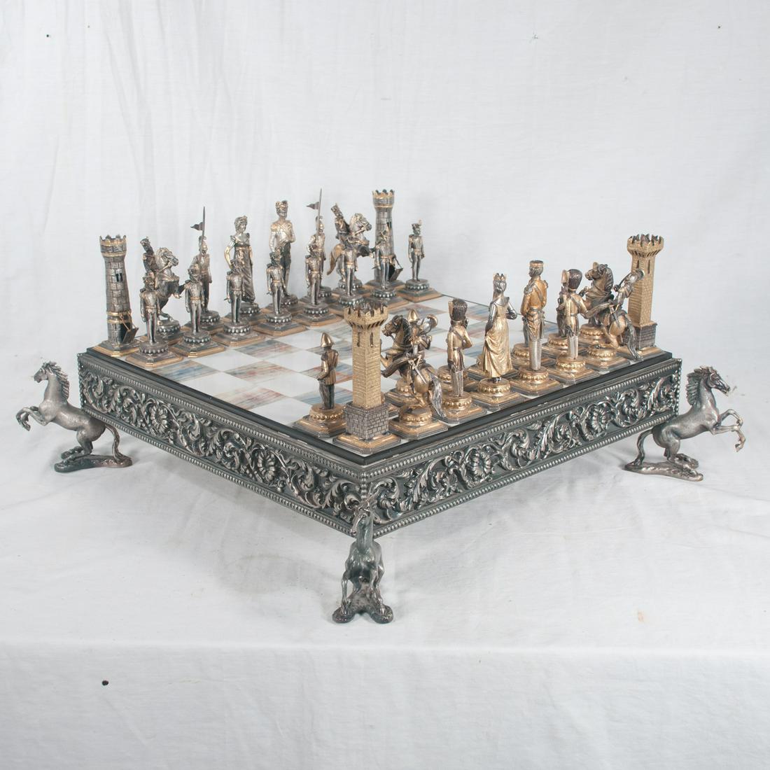 Guiseppe Vasari gilt metal chess set and board (1 of 12)