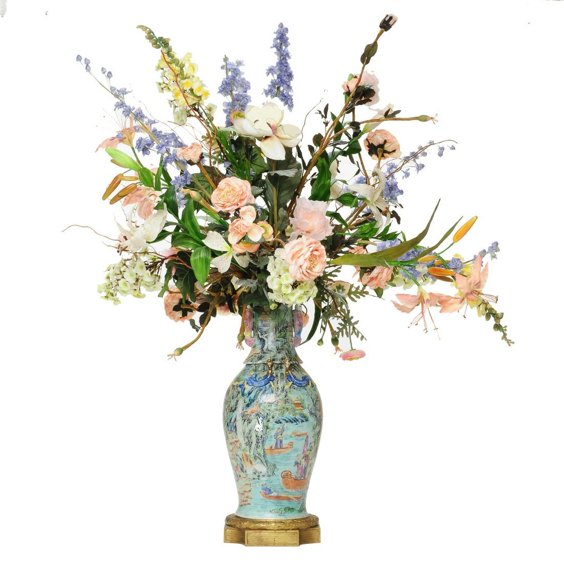 Famile Rose oriental porcelain vase (1 of 6)