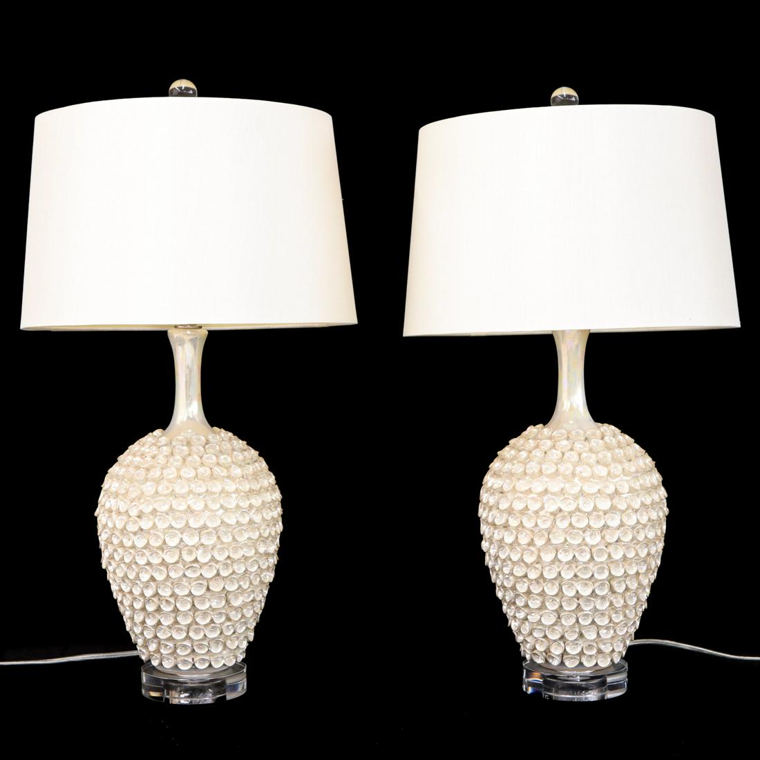 White China Gourd Shaped Lamps, Pair (1 of 3)