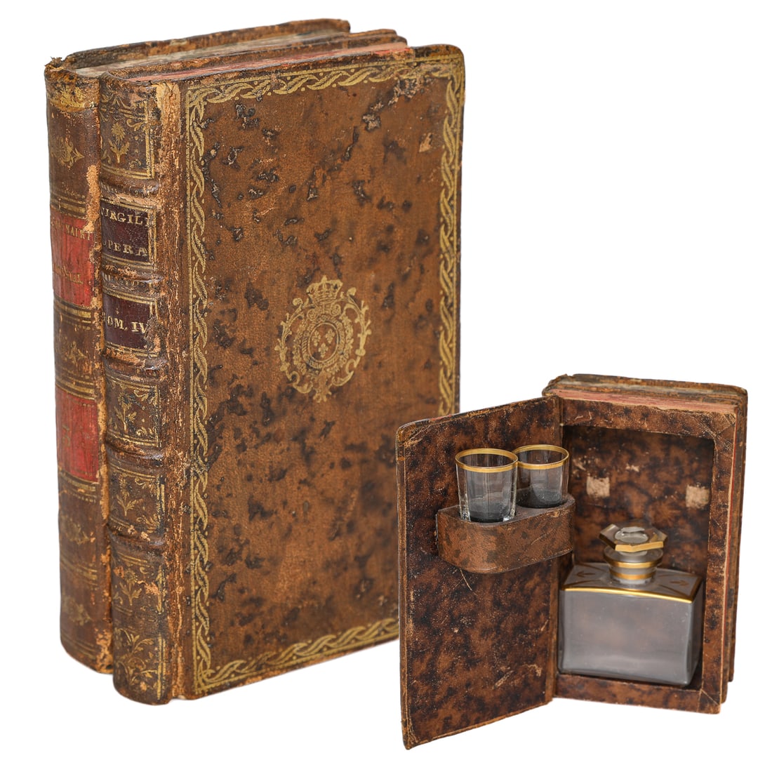 Tromp L'Oeil Leather Book Decanter Set (1 of 9)