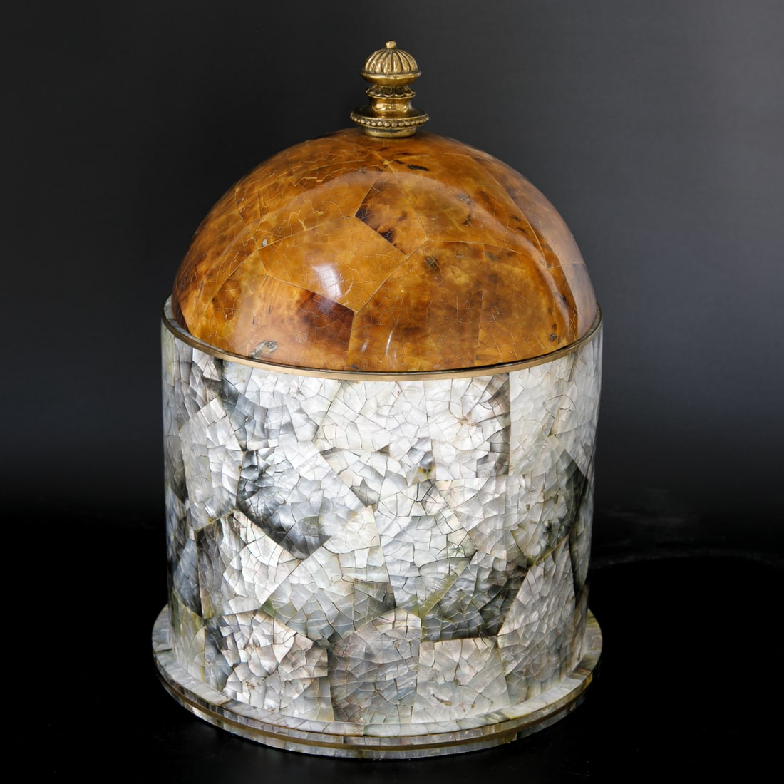 Vintage Maitland-Smith Pinshell Dome Shaped Decorative Box (1 of 6)