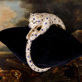 18K Yellow Gold Natural Diamond and Blue Sapphire Panther Bangle Bracelet