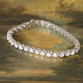 7 Inch 14K White Gold Diamond Line Bracelet