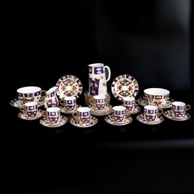 English Kensington Fine Art Porcelain Tea Set in Imari Pattern, Thirty-Nine Pieces Total