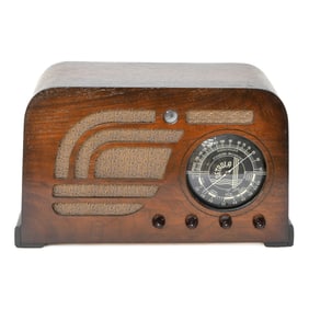 Detrola Model 154E Art Deco Tube Radio