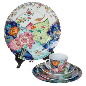 Mottahedah China Tobacco Leaf Place Setting, Five Pieces Total