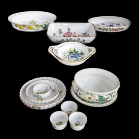 Collection of English Spode China Stafford Flower Pattern Porcelain, Fourteen Total Pieces