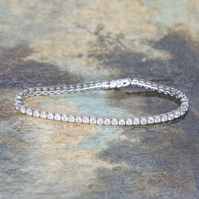 7 Inch Platinum Natural Diamond Line Bracelet