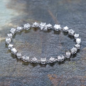 7 Inch 18K White Gold Natural Multi Shaped Diamond Bracelet