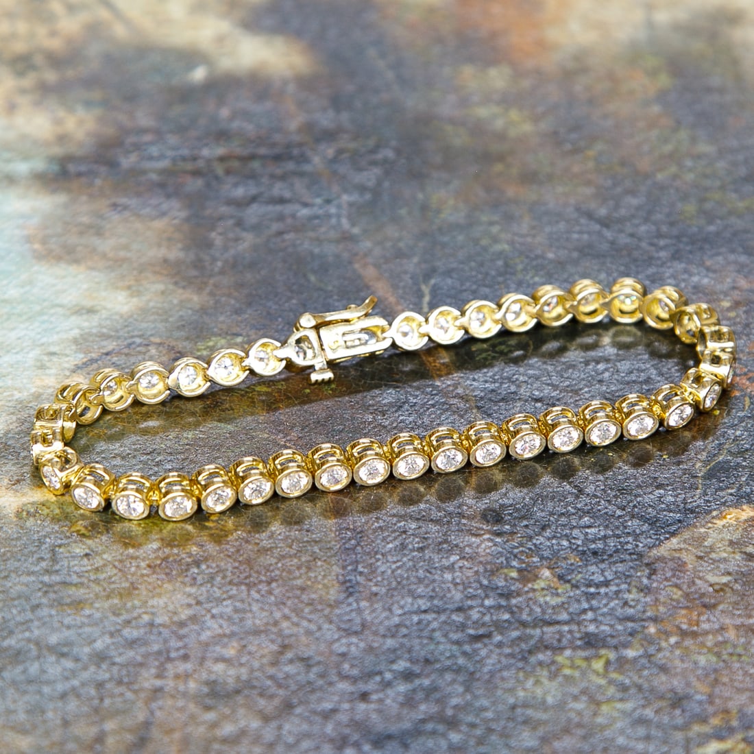 7 Inch 18K Yellow Gold Natural Diamond Bezel Set Bracelet (1 of 7)