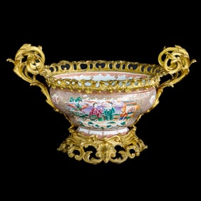 19th C. Oriental Porcelain Gilt Bronze Mounted Centerpiece