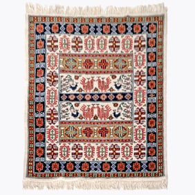 5'7" X 7'9" Tunisian Rug