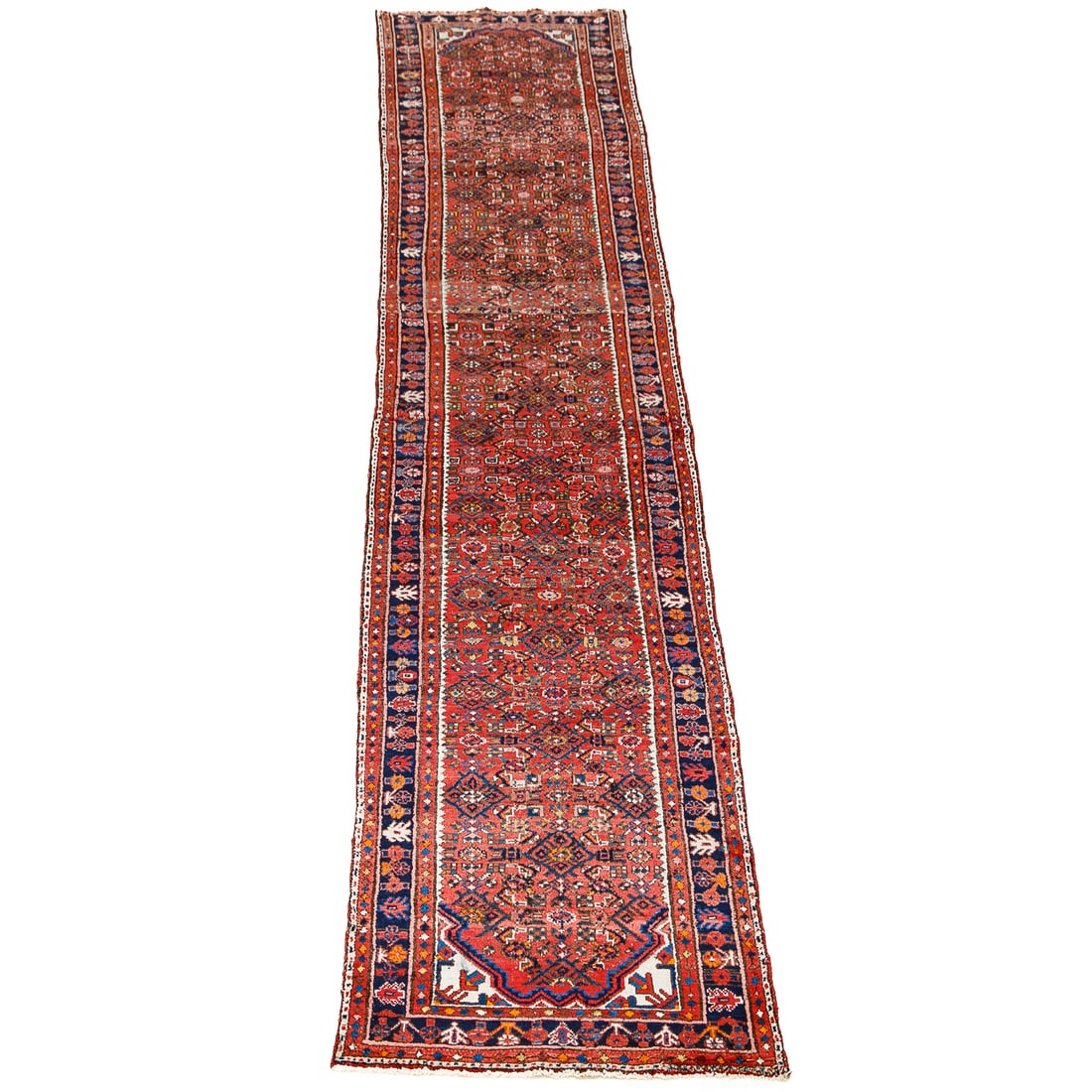 2'9" X 15'5" Hoseinabad Runner: 2'9" X 15'5" Hoseinabad Runner