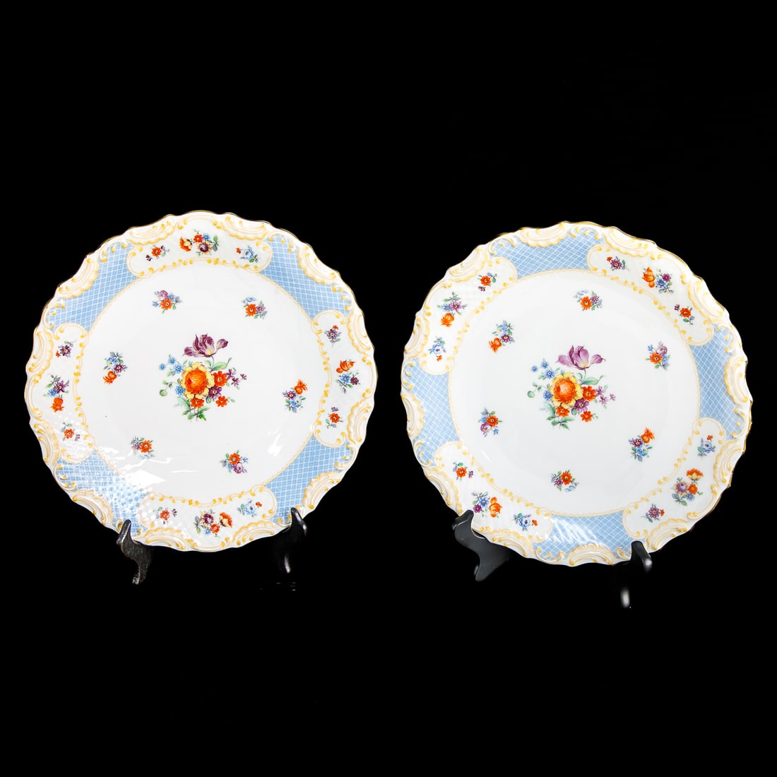 Schumann Bavaria German Porcelain Dinner Plates, Pair (1 of 5)