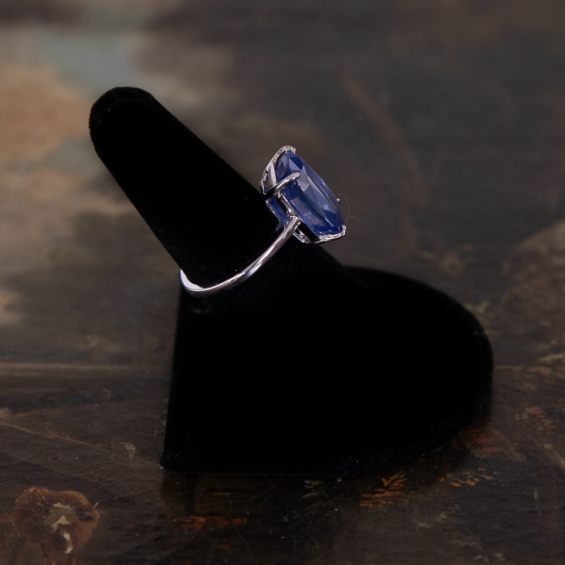 14K White Gold Natural Blue Sapphire Ring, Size 7.25 - 2