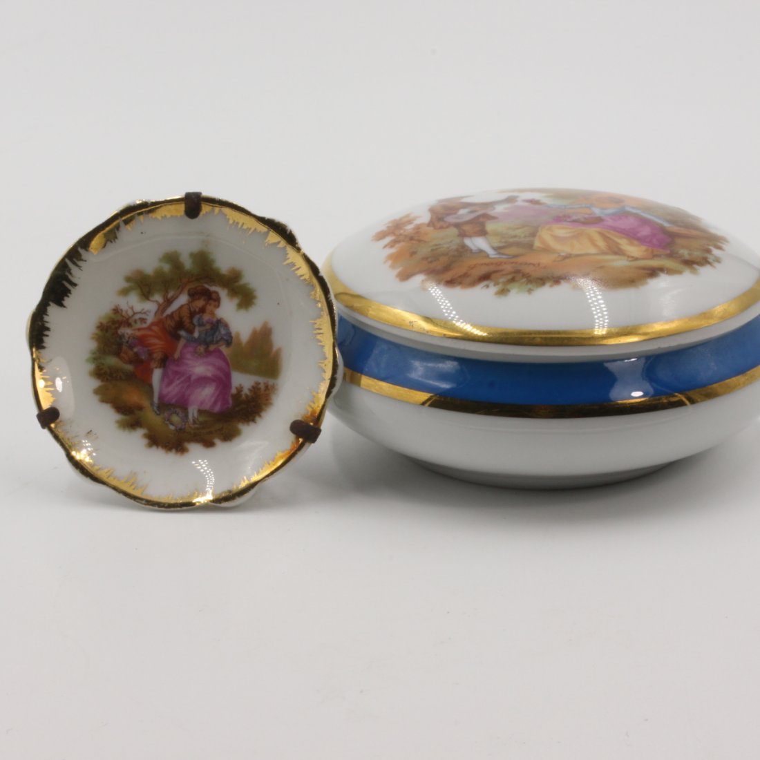 Round Lidded Limoges Box (1 of 3)