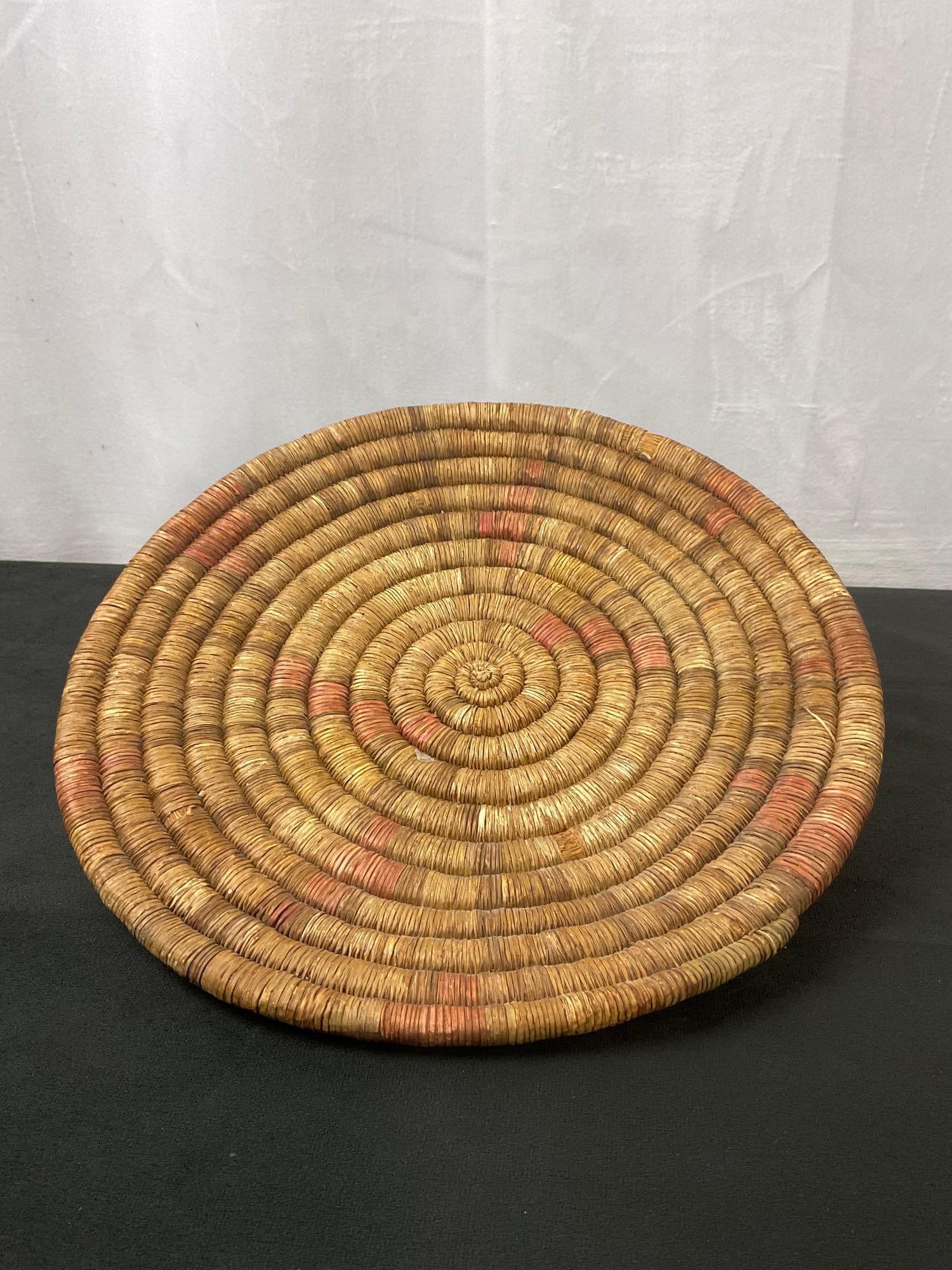 Pre-WWII Native handmade APACHE WEDDING BASKET (1 of 1)