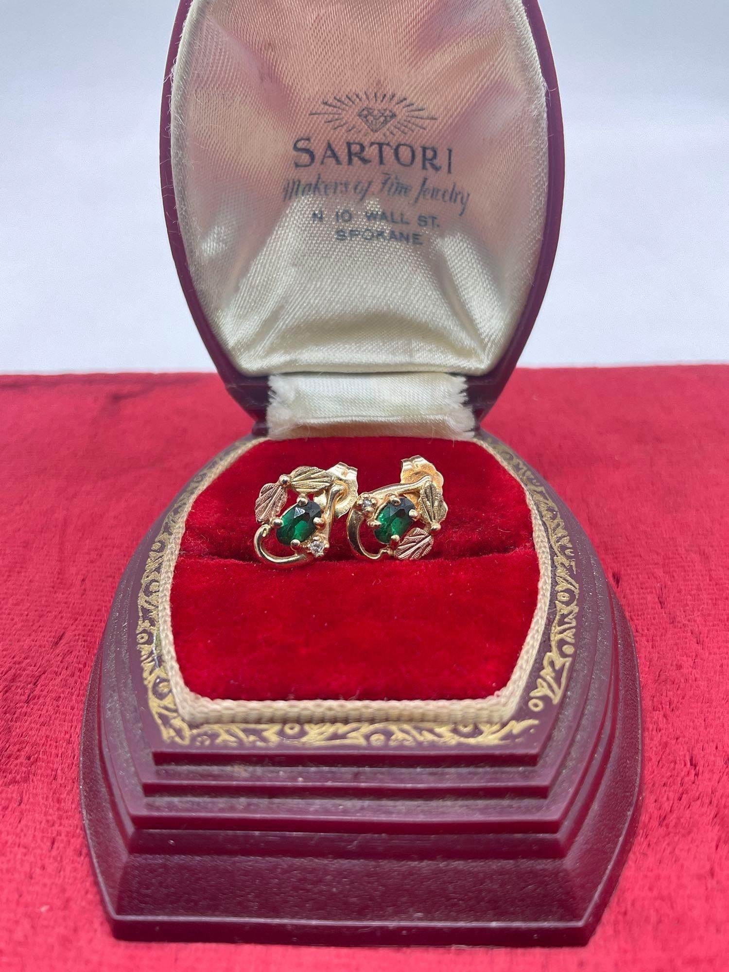 Fantastic 10k black hills gold emerald & diamond stud earrings w/ lovely design & setting. 14k ba... (1 of 4)