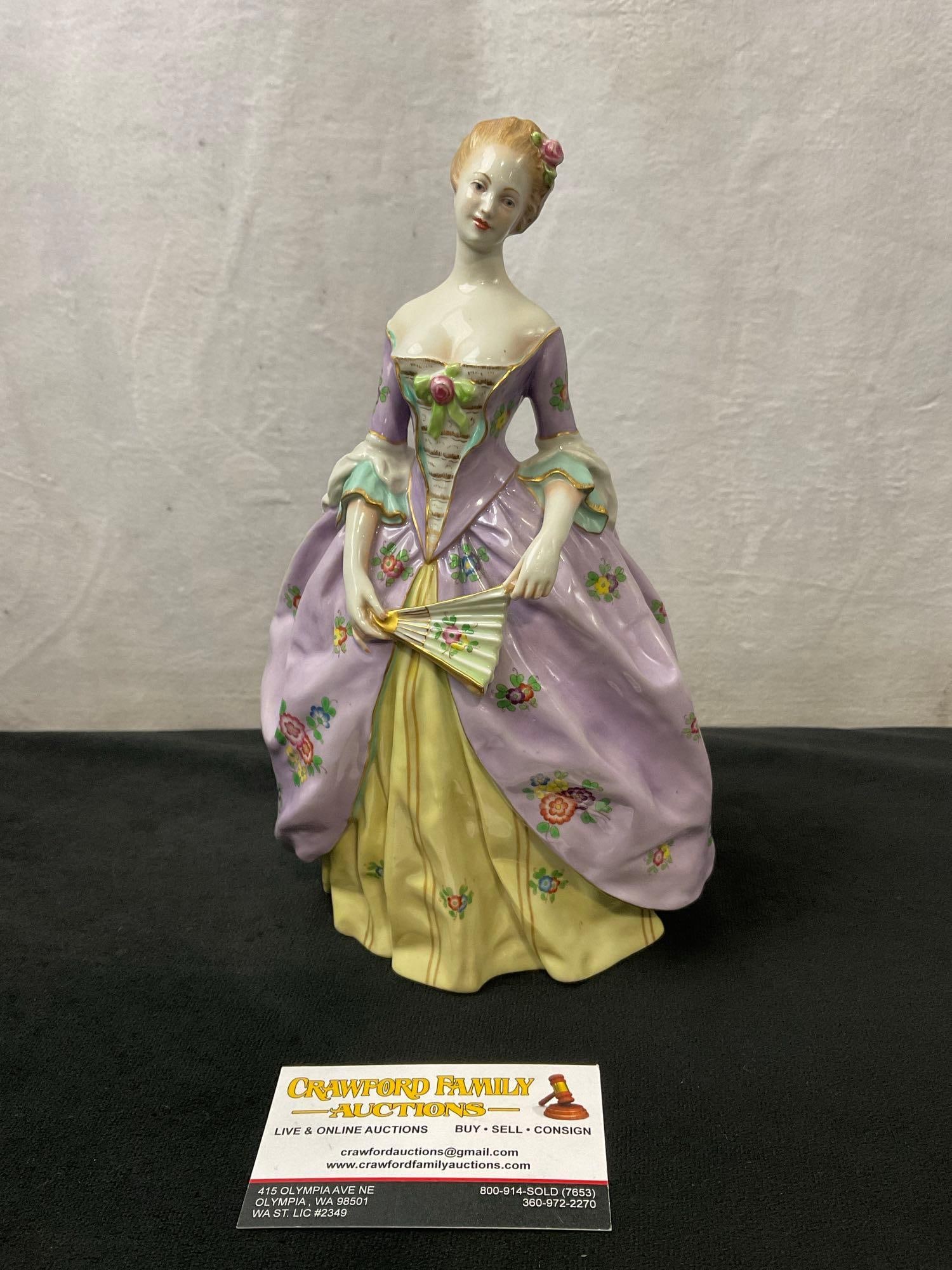 Vintage Capodimonte Lady Porcelain Lavender & Pale Yellow (1 of 4)