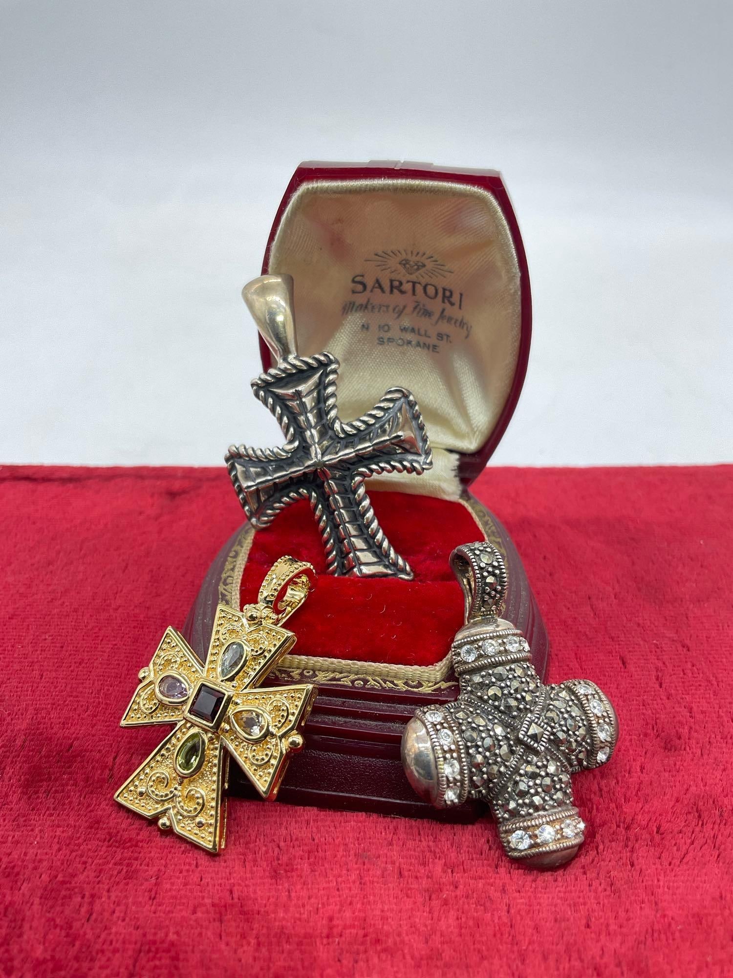 3x sterling silver cross pendants incl. marcasite, gold and crystal & gothic sterling crosses: JC-2619
