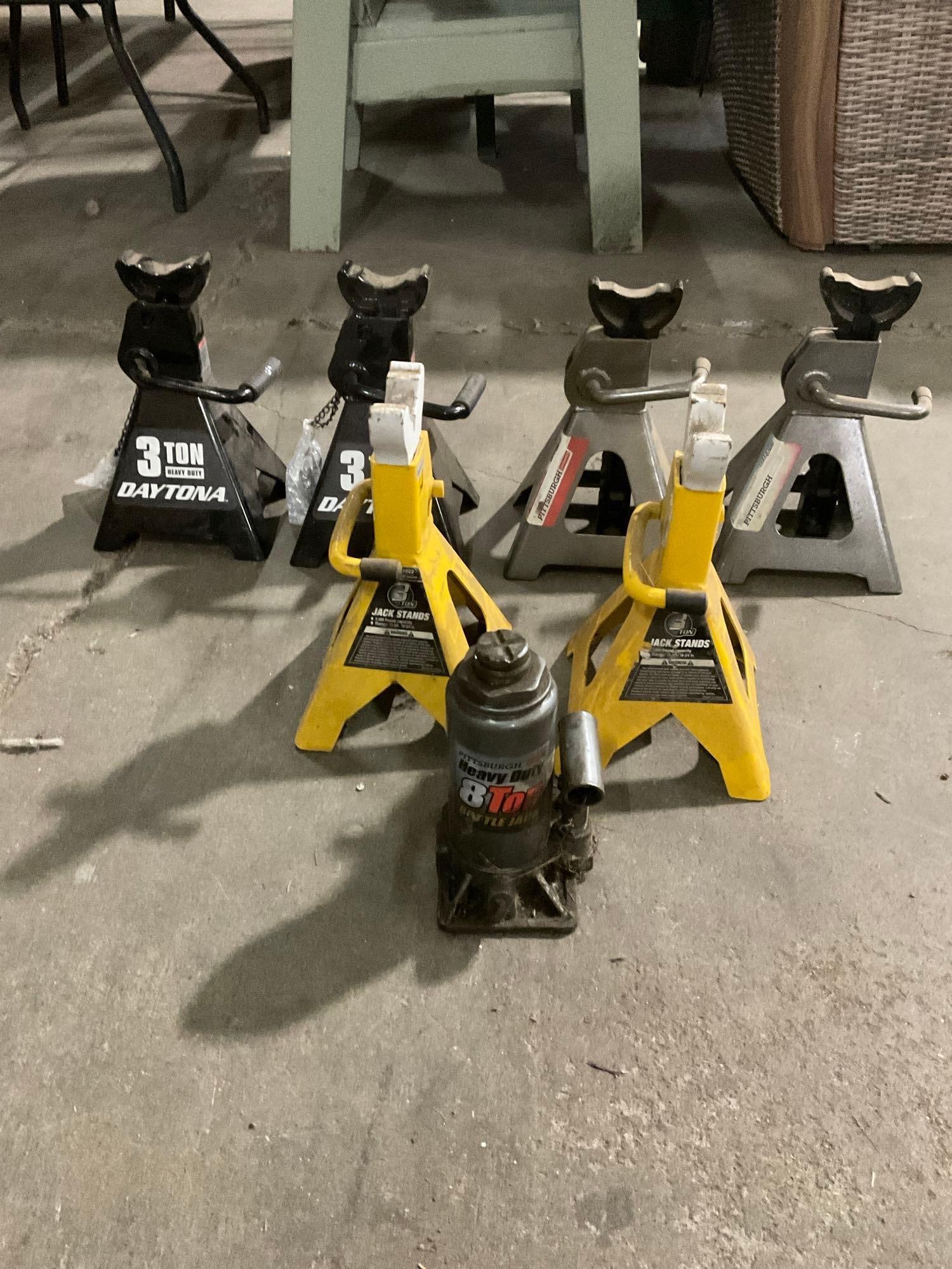 Collection of Jack & Jack Stands incl. Pittsburgh 8Ton Bottle Jack & 3 sets of 3 Ton Jack Stands: The jack stands are Daytona, Pittsburgh, & Performance Tool. All in working condition. See pics. T-2629