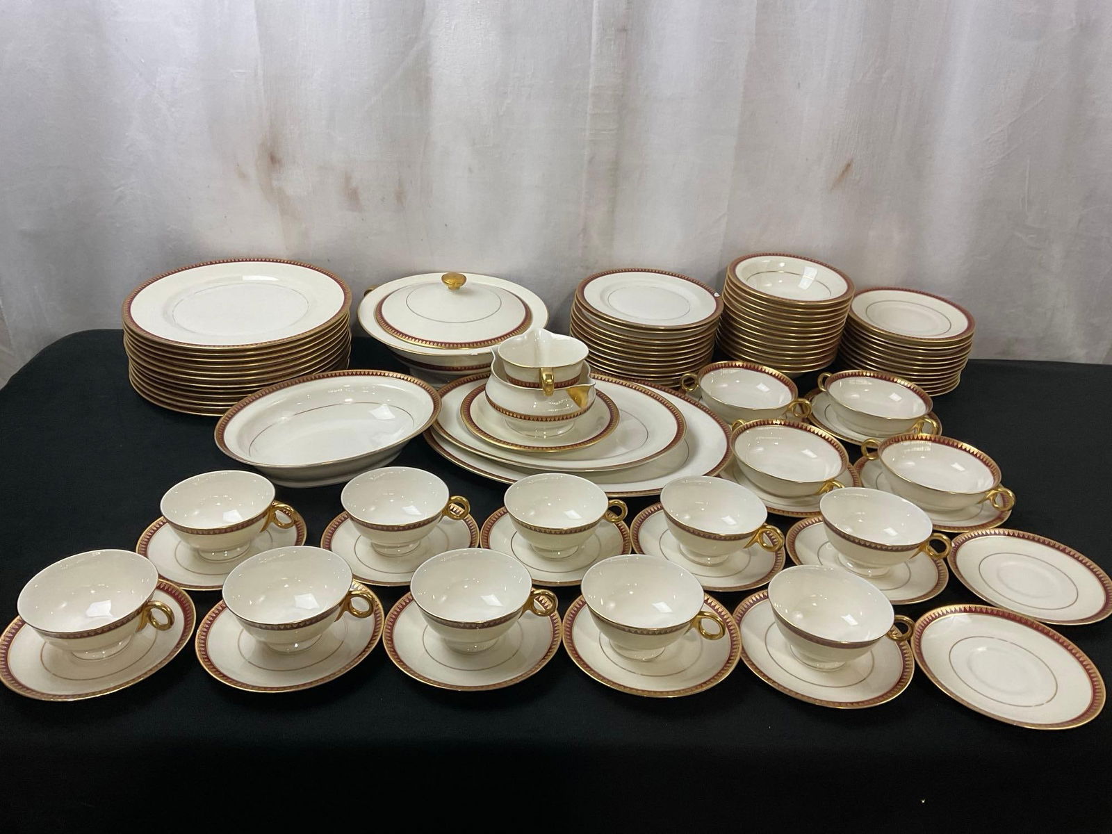Large Set of Theodore Haviland New York China, 72 pcs, Red and Gold Pattern, Gilt Rim (1 of 6)
