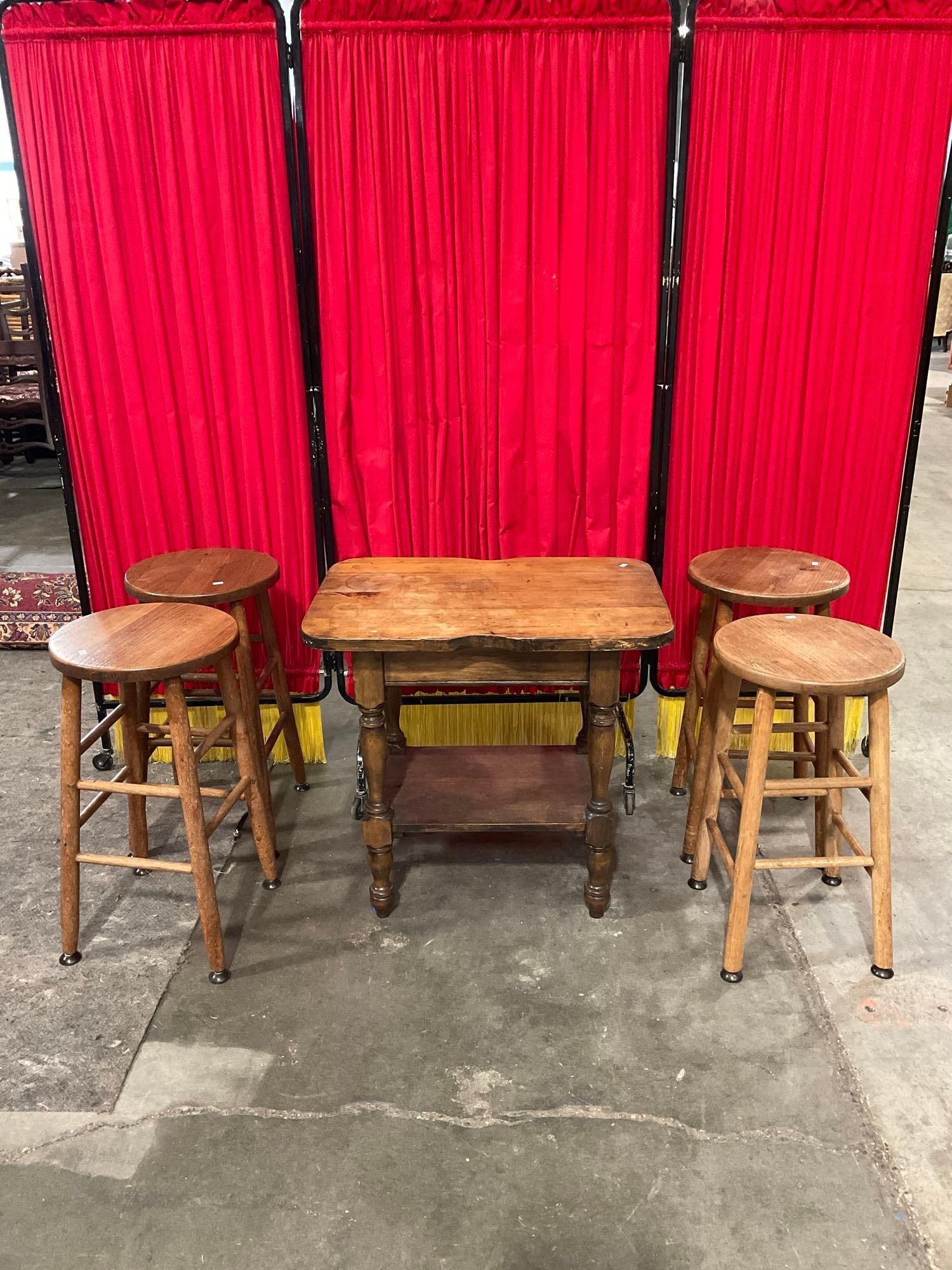 5 pcs Vintage Wooden Furniture Assortment. Salem House Maple End Table & 4 Barstools. See pics. (1 of 8)
