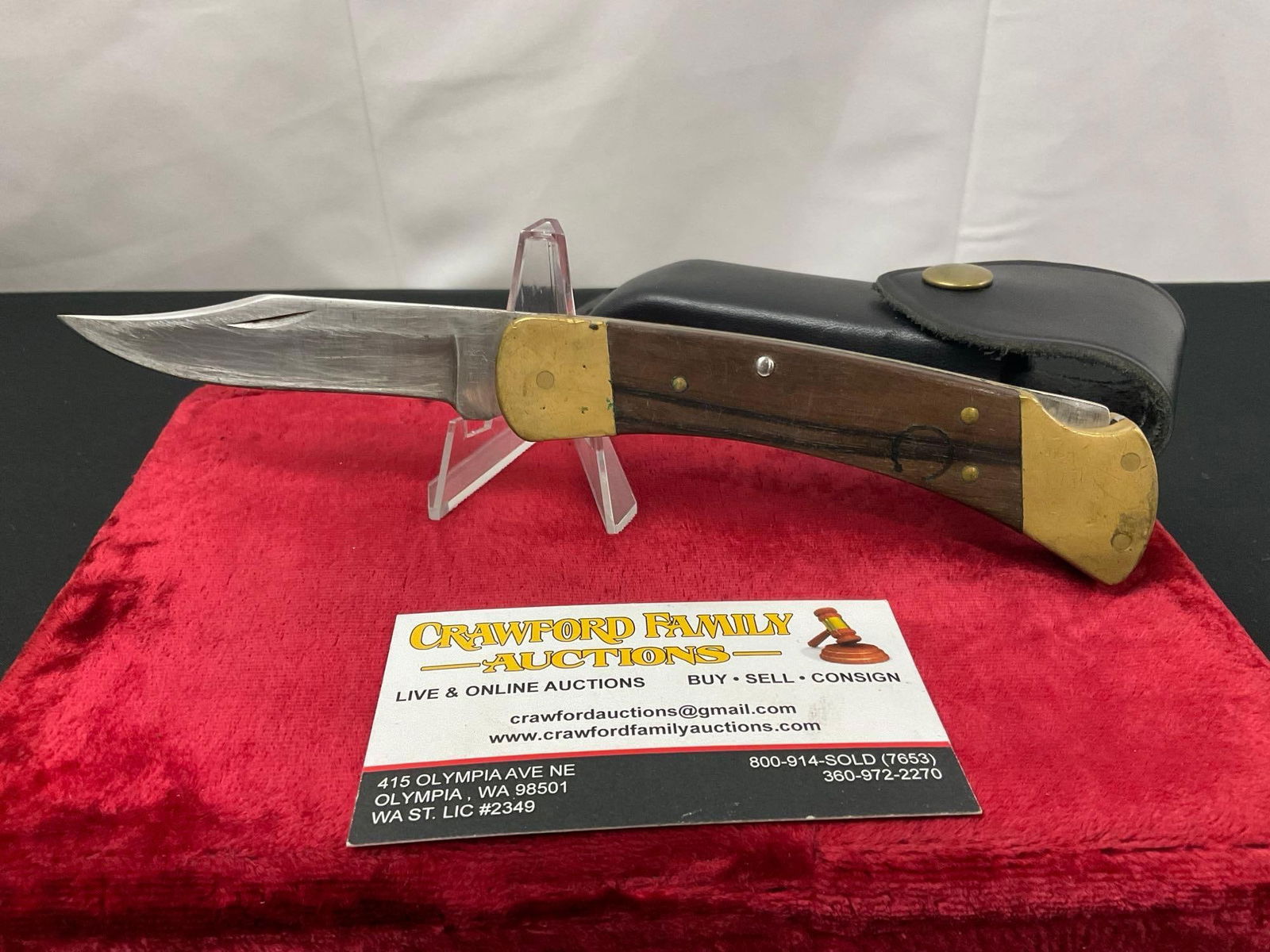 Vintage Classic Buck 110 Hunter Knife, Brass Bolsters and Wooden Handle (1 of 4)