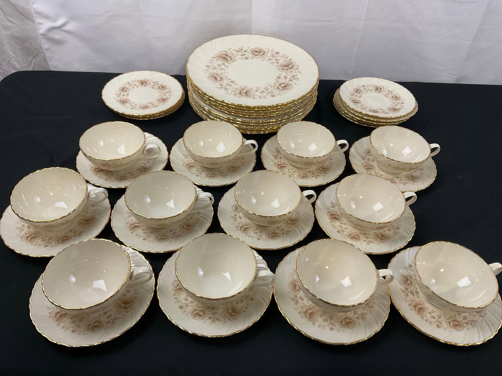 Vintage Lenox China, Coquette Pattern C512, approx 44 pieces, plates, cups & saucers (1 of 3)