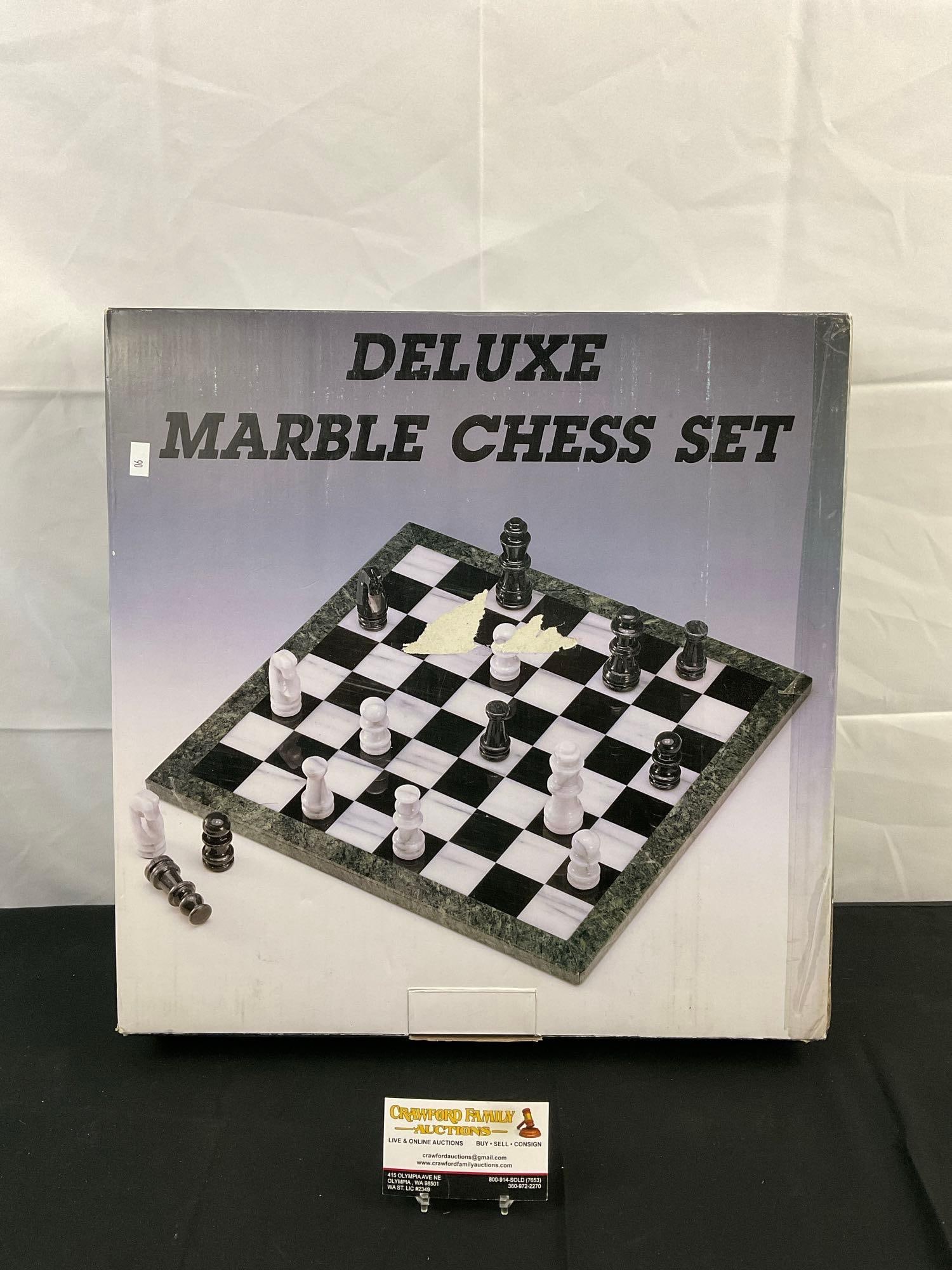 Vintage Deluxe Black & White Marble Chess Set. All Pieces Present. Condition is Excellent. NIB. See (1 of 7)