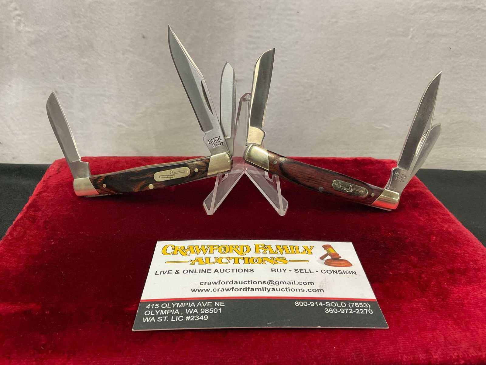 Pair of Vintage Buck Knives 373 Trio 3-Blade Folding Pocket Knife with Wood Handle (1 of 4)