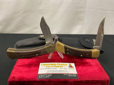 Pair of Vintage Buck 110 Folding Pocket Hunting Knives, Brass and Wooden handles (1 of 4)