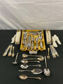 Approx. 100+ pcs Vintage Flatware Assortment. Silver Plated Service for 12. 40x Gold Plated (1 of 7)