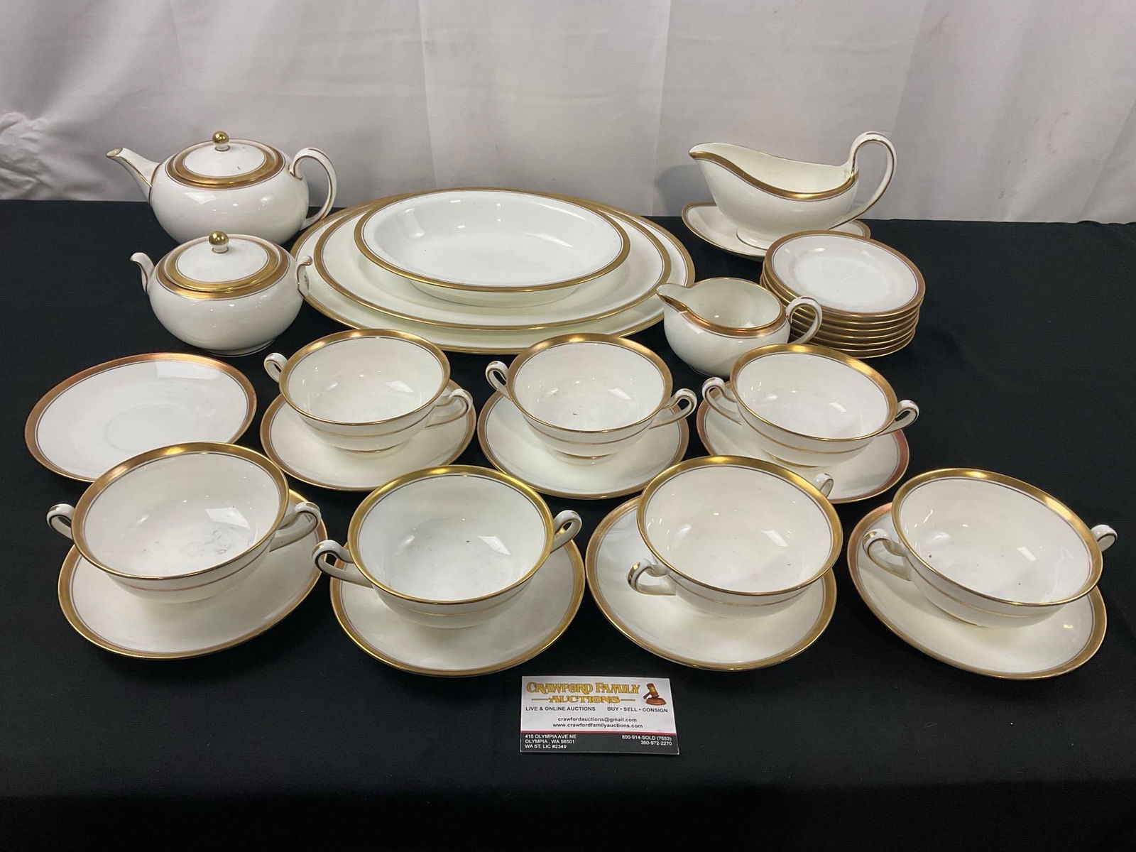 Vintage Wedgwood Dinnerware China made in England, approx 29 pieces (1 of 3)