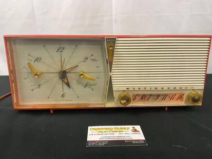 Vintage 1950s Westinghouse Model H-645T6m Coral/White Tube Clock Radio: Serial number B919624. Appears to be in good shape. Powers on, but does not seem fully functional. The piece measures approx 6h x 14.5w x 5d inches. See pics. E-2684 