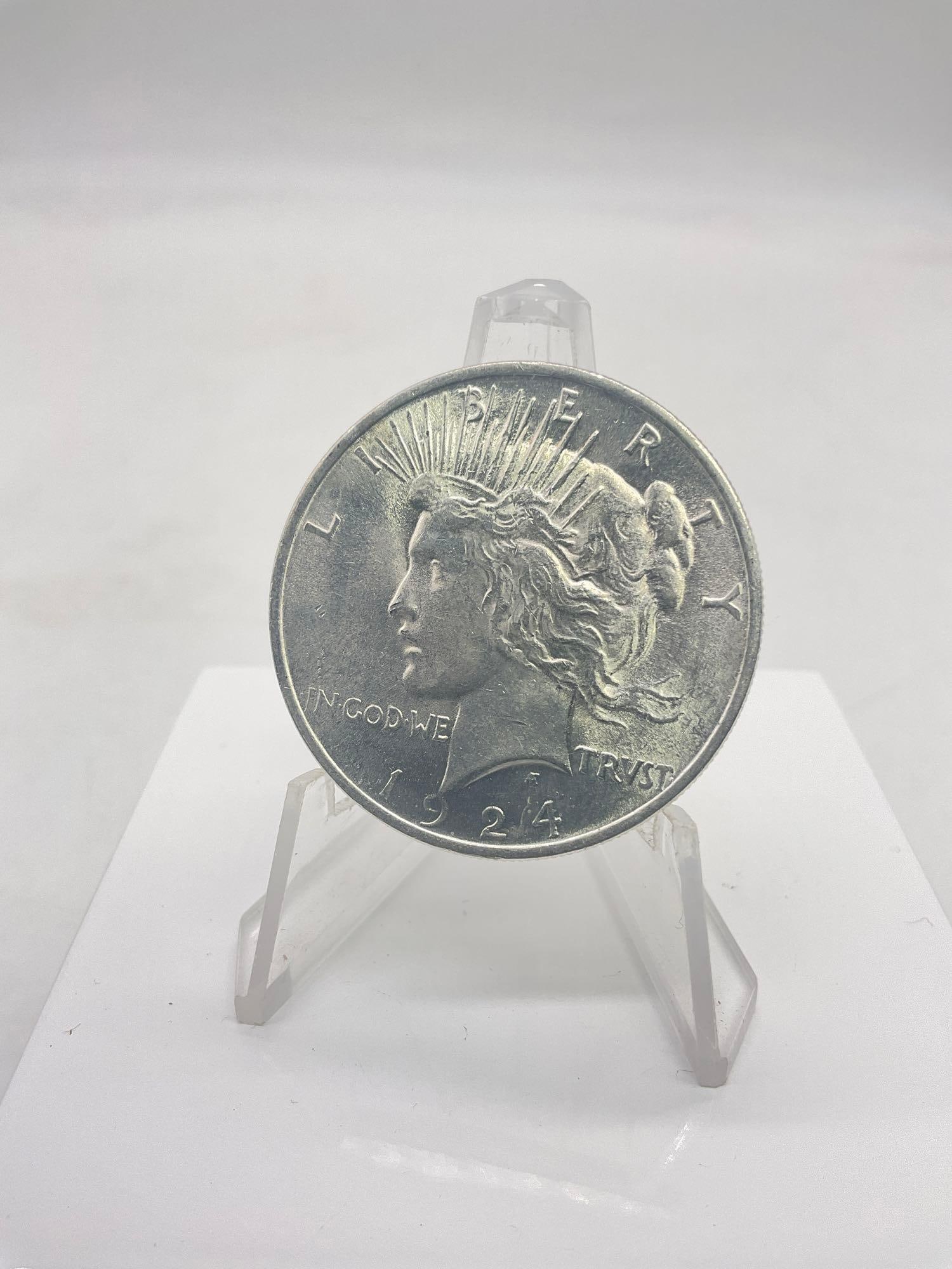 Antique 1924-P CH Peace Dollar silver coin (1 of 4)