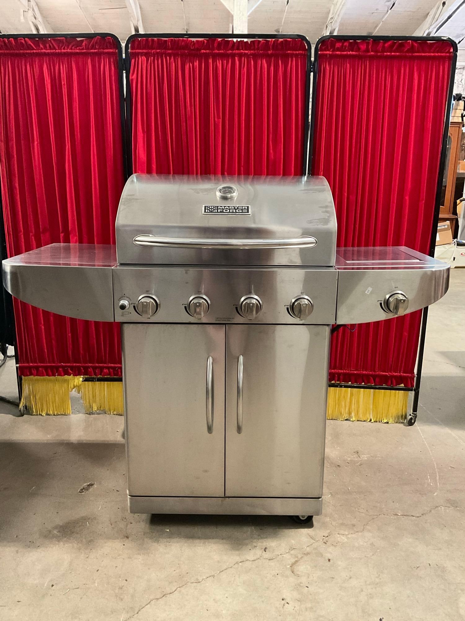 Master Forge 4-Burner Liquid Propane Gas Grill Model 1010037. Excellent Condition. See pics. (1 of 6)